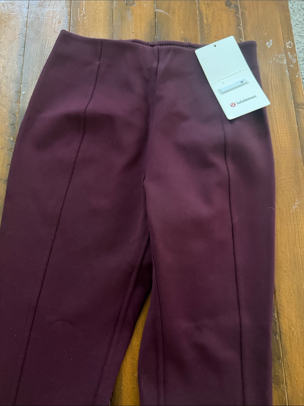 lululemon athletica burgundy women's pants - Picture 2 of 3